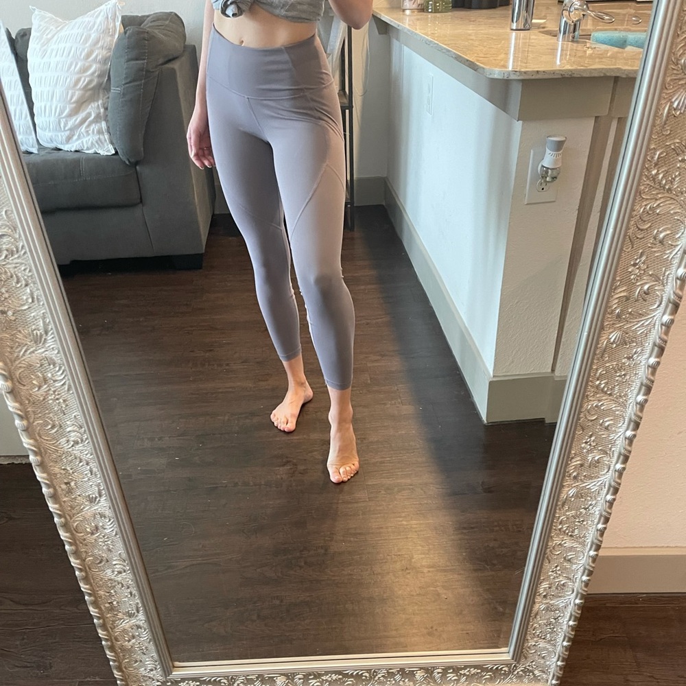 Lightly worn athletic leggings.